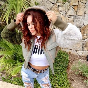 Women’s hooded Jacket